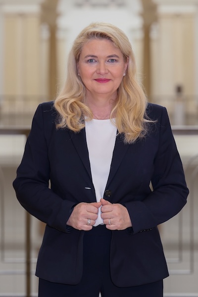 Dr. Kristin Brinker, Listenplatz 1